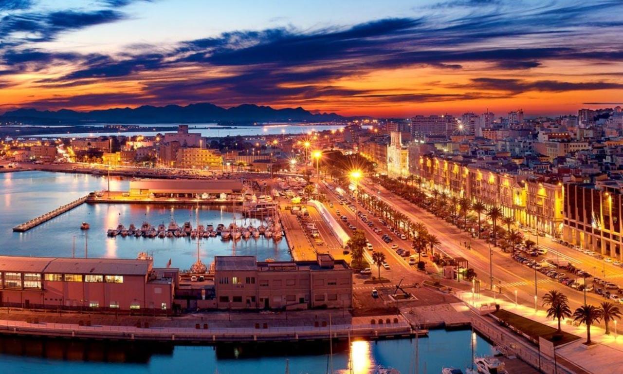 Bellini Lorenz Apartment Cagliari Dış mekan fotoğraf